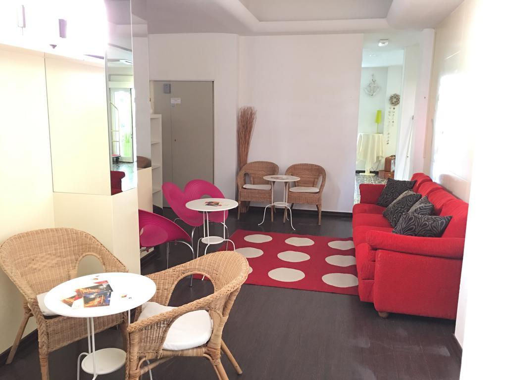 Hotel Nuova Riccione Esterno foto